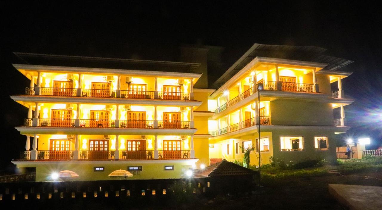 Crystal Serenity Boutique Hotel 3*
